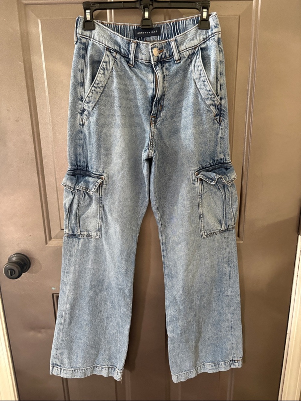 Aéropostale Light Wash High-Rise Wide Leg Cargo Jeans